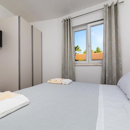 Apartment Nada 1 Малинска Экстерьер фото