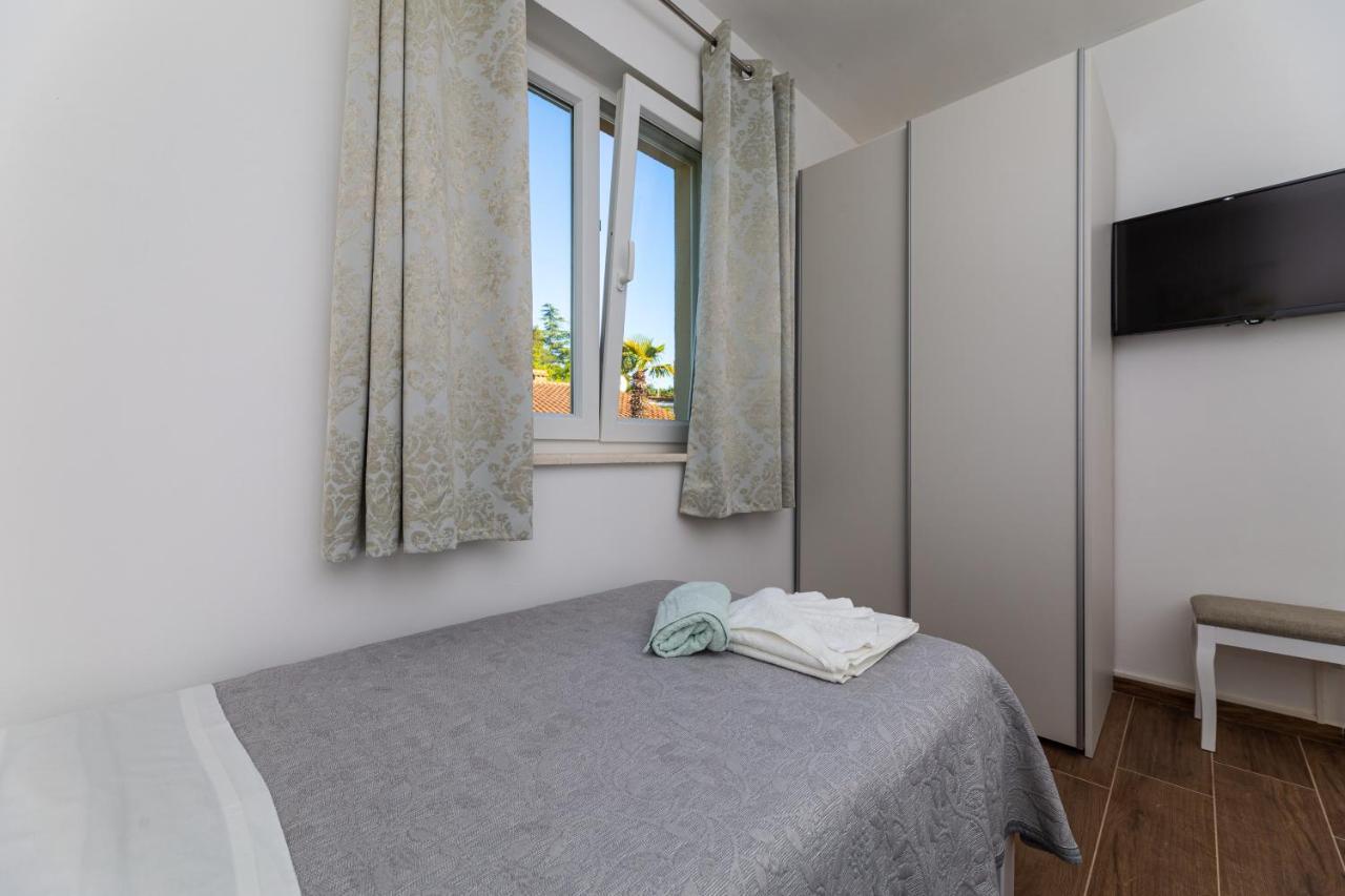 Apartment Nada 1 Малинска Экстерьер фото