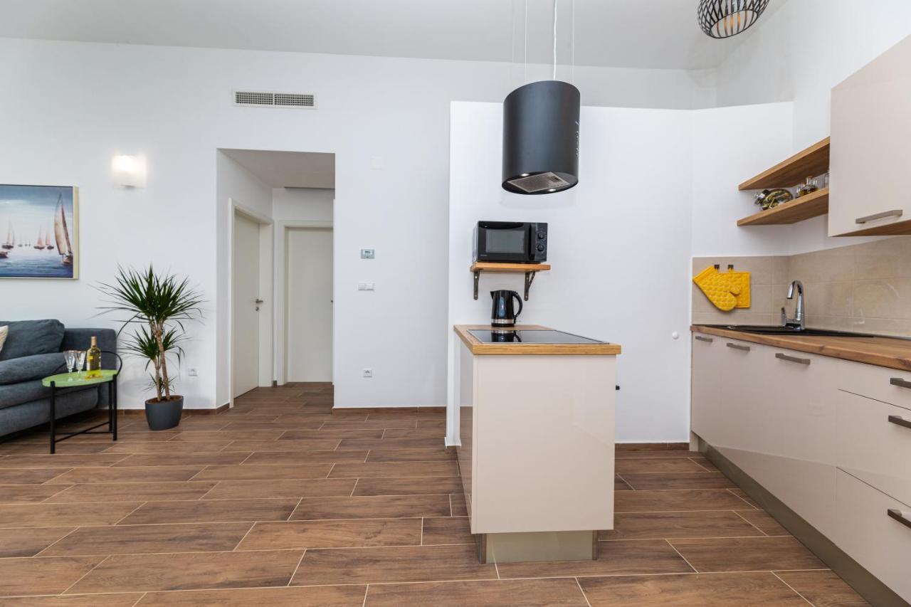 Apartment Nada 1 Малинска Экстерьер фото