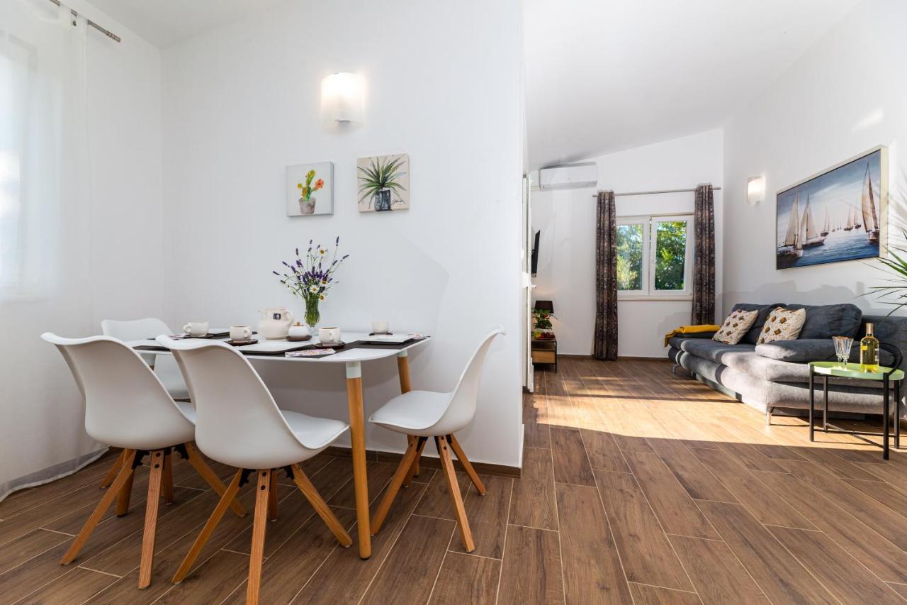 Apartment Nada 1 Малинска Экстерьер фото