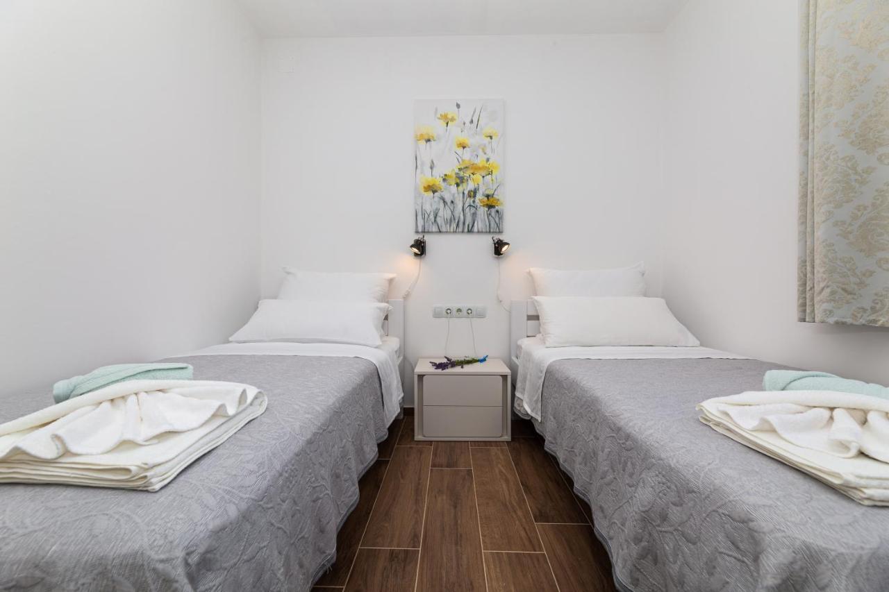 Apartment Nada 1 Малинска Экстерьер фото